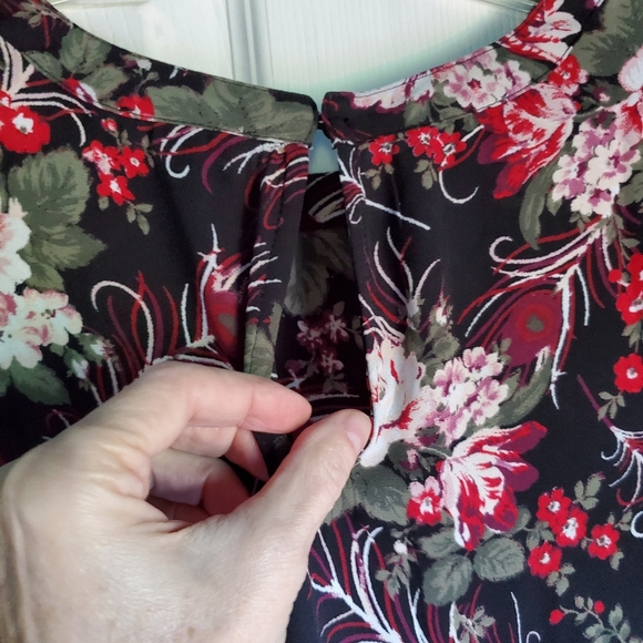 Loft Petite Women's Top Medium Black - Picture 6 of 16